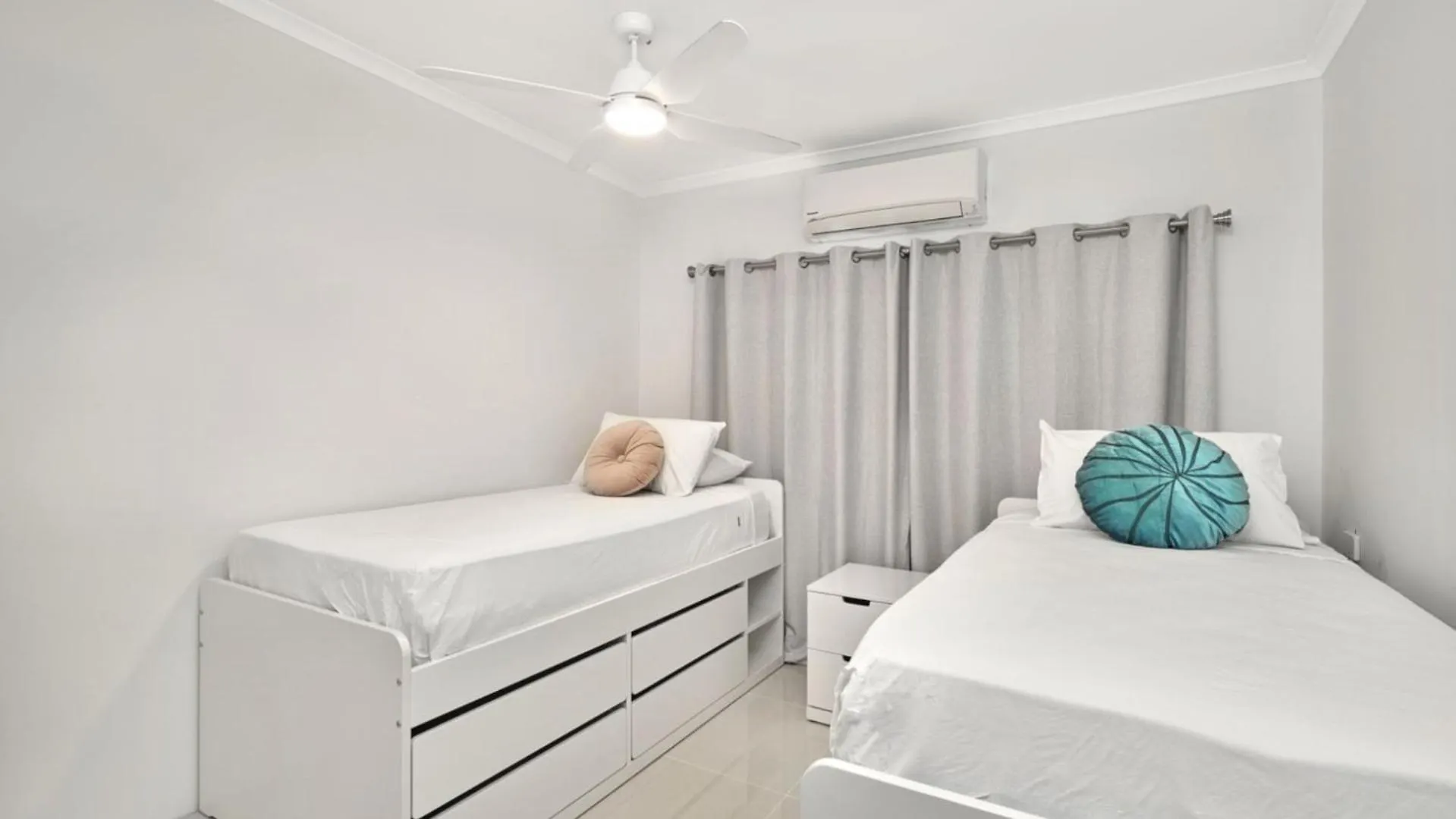 Coconut And Lime - Palm Cove Villa